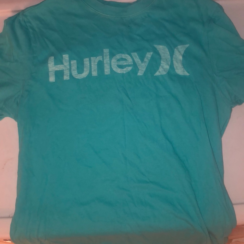 Hurley t shirt